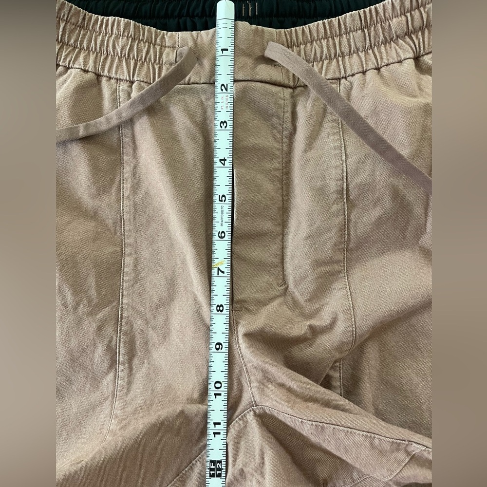 lululemon athletica Mens Bowline 8” Pinkish Tan Khaki Shorts Zip Pocket Sz Large - Picture 8 of 10